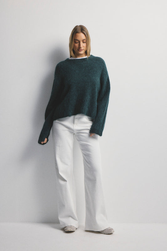 Ava- dark green