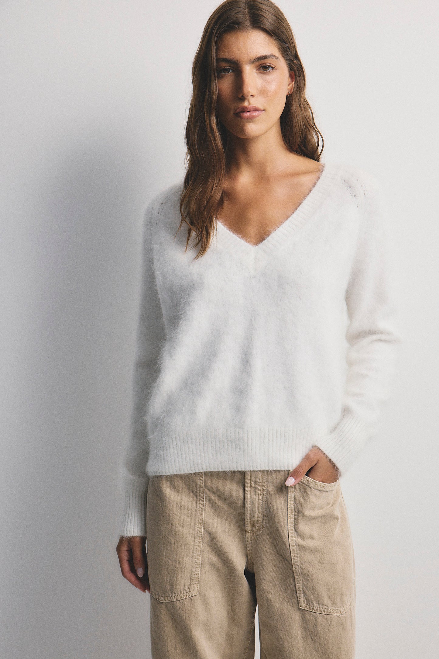 Olivia V-Neck Knit - Snow