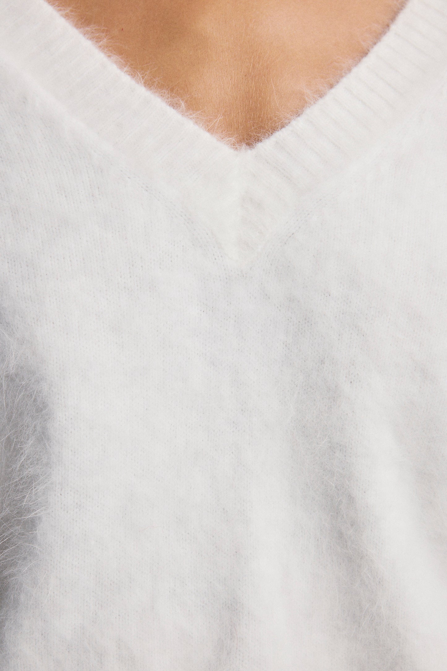 Olivia V-Neck Knit - Snow