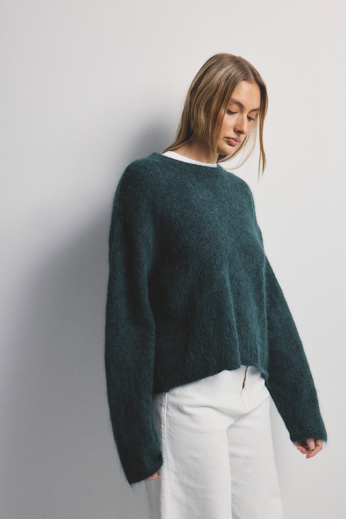 Ava- dark green