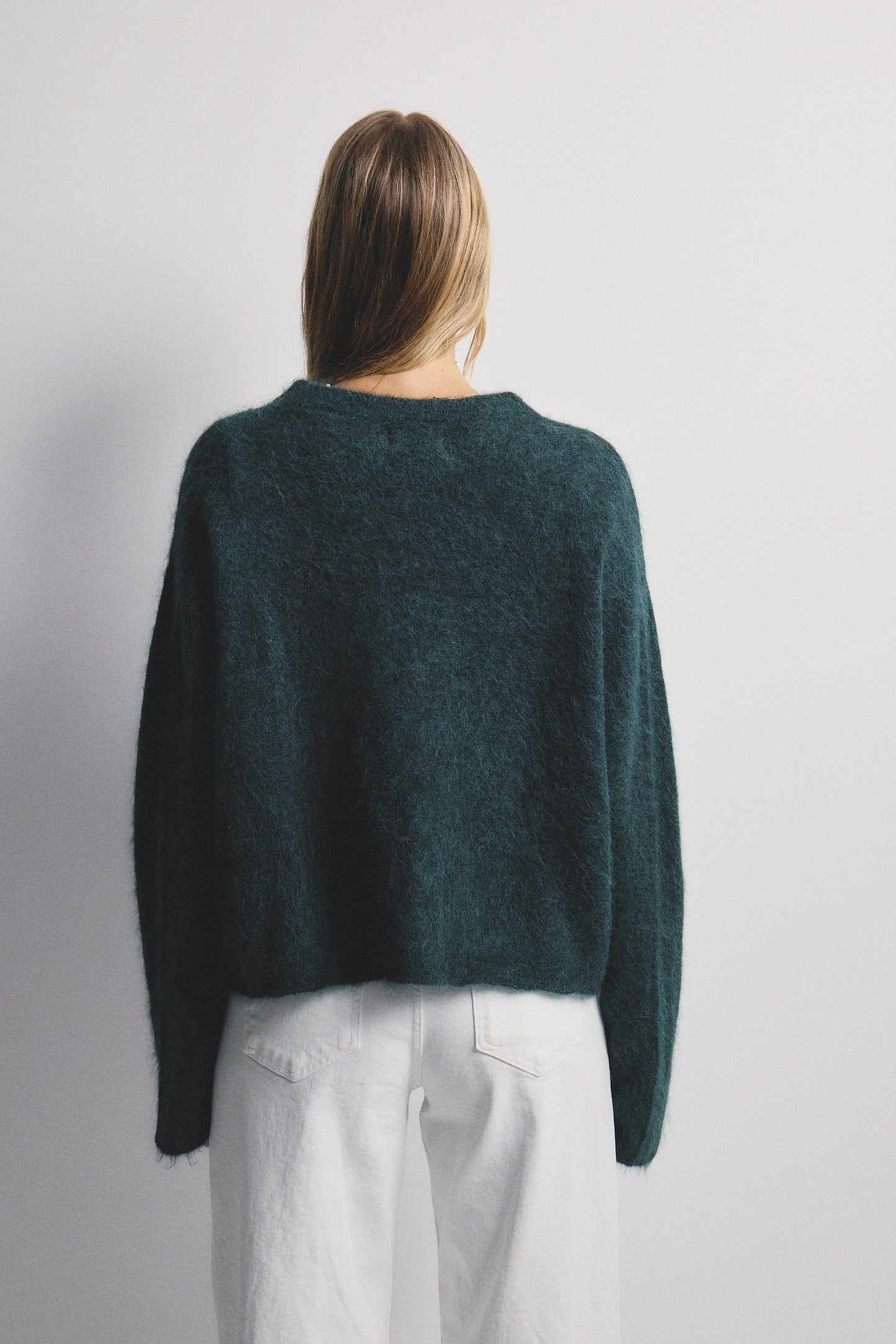 Ava- dark green